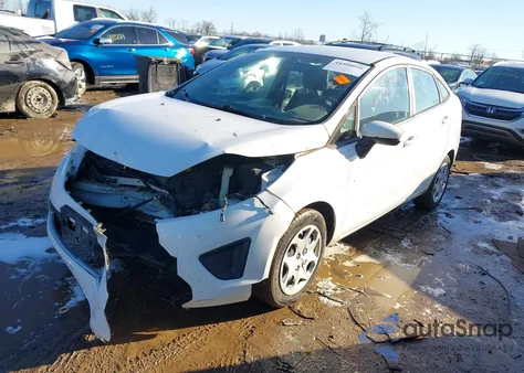 2011 Ford Fiesta Se z USA, uszkodzony, nr VIN 3FADP4BJ5BM198574